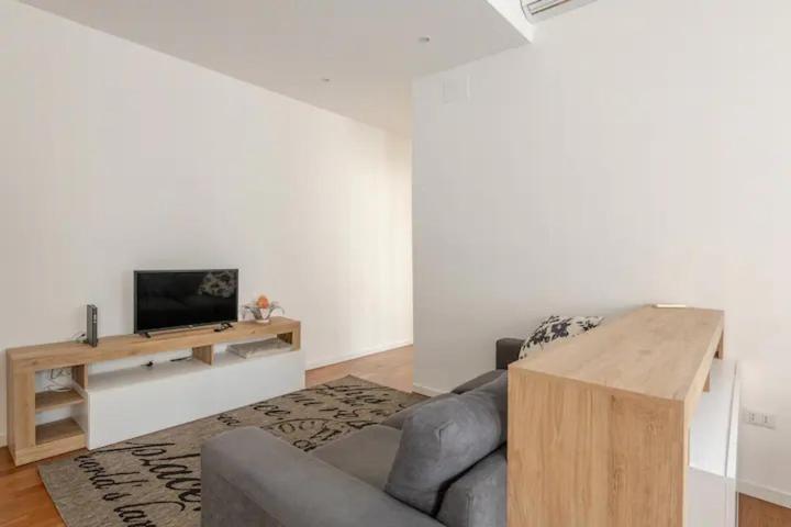 Apartamento Like At - Close To Metro, Stadio San Siro, Duomo, Con Parcheggio Privato