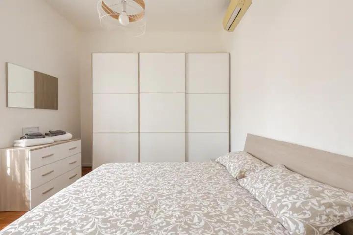 Like At - Close To Metro, Stadio San Siro, Duomo, Con Parcheggio Privato Apartamento