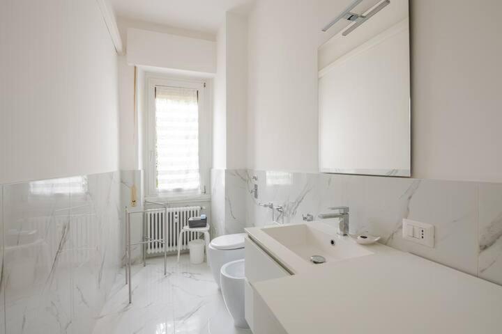 Apartamento Like At - Close To Metro, Stadio San Siro, Duomo, Con Parcheggio Privato Milão